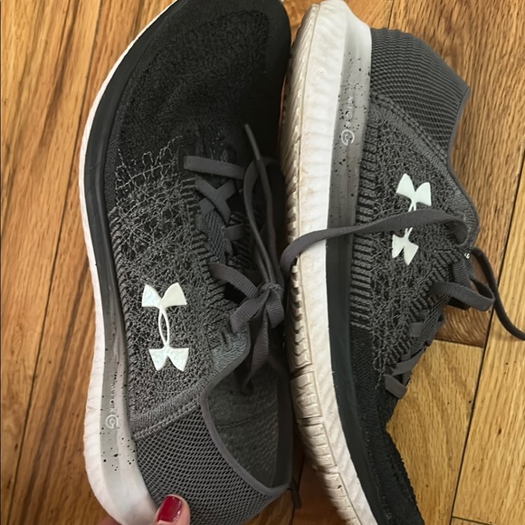 Under Armour Women's Black and Gray Athletic Shoes - Picture 6 of 16
